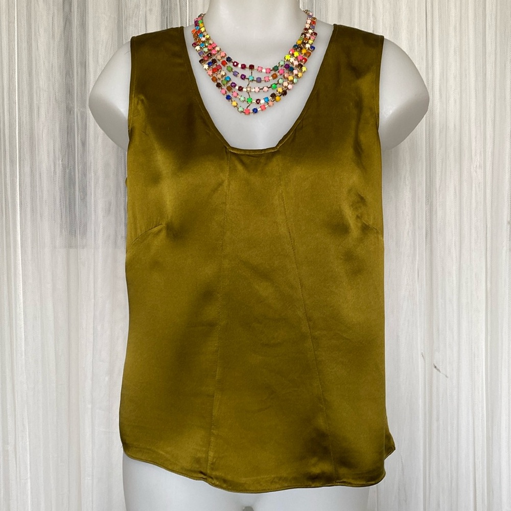 Jones New York 100% Silk chartreuse Green camisole, top, blouse! Size 10